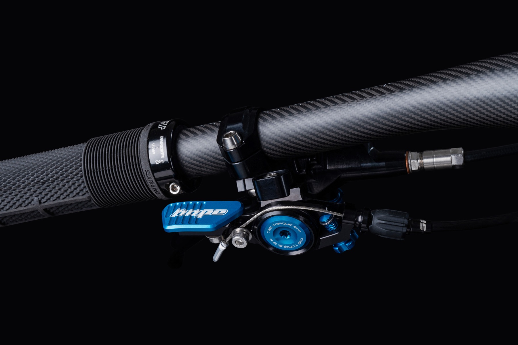 Hope Dropper Lever in black with cable barrel adjuster and paddle